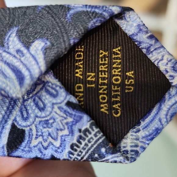 Robert Talbott Best of Class Paisley Tie NWOT - Picture 6 of 6